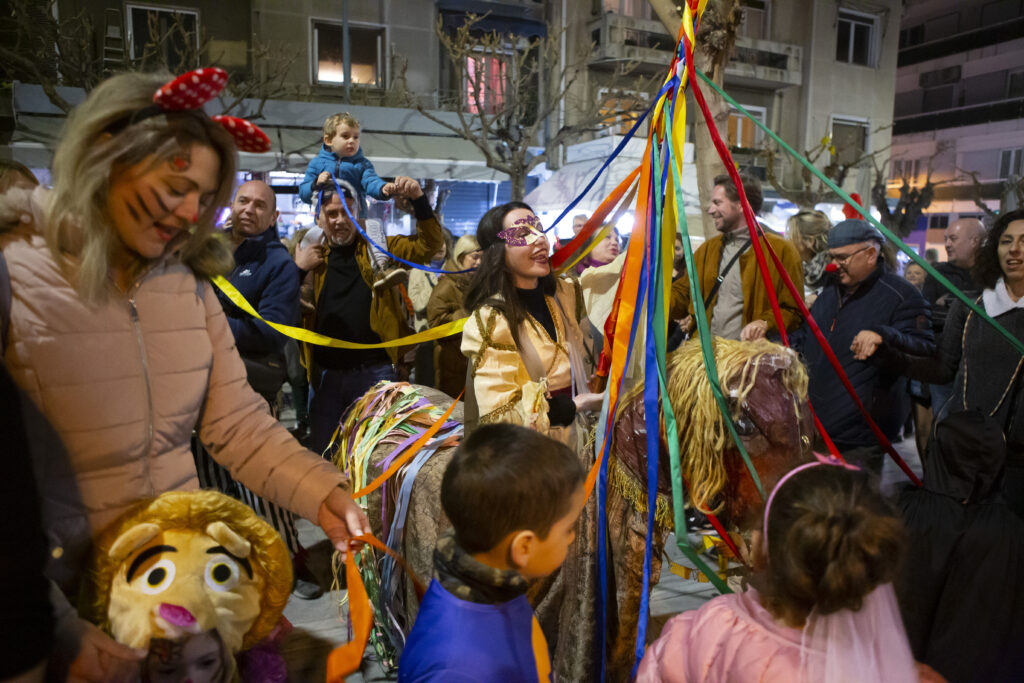 Απόκριες στην Αθήνα: 23 ημέρες καρναβάλι με 80 εκδηλώσεις σε 55 σημεία