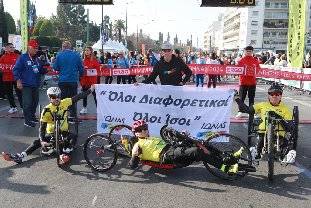 12ος Ημιμαραθώνιος Αθήνας: Ξεχωριστές στιγμές που κατέγραψε ο φωτογραφικός φακός